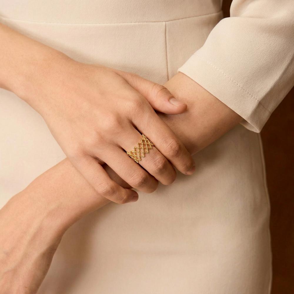 Badu Hochwertiger 18K Gold Plated Zopf Detail Ring für Damen Metallstruktur Verstellbar Offener Ring Statement Trendiger Schmuck