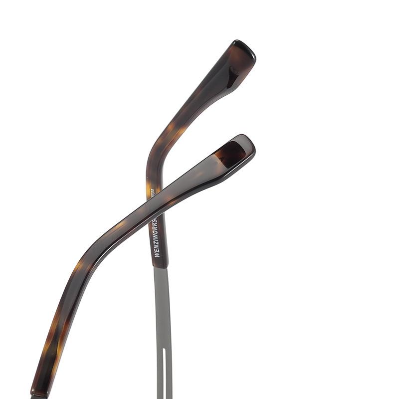 Men's Retro Titanium Ultra-light Eyebrow Bar Half-Frame Glasses for Myopia