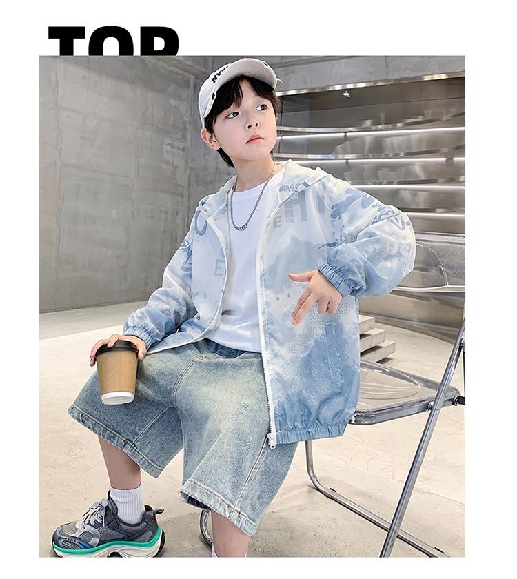 Boys' 2026 Sun Protection Jacket - Gradient, Breathable, and Stylish for Older Children
