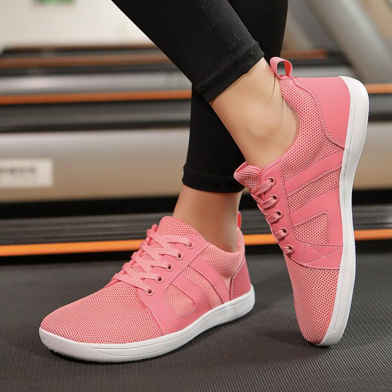 Large size summer trend men's and women's sports and leisure shoes men's breathable and lightweight couple mesh shoes spot