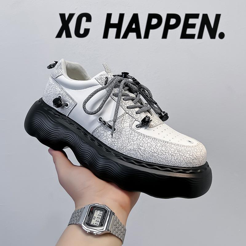 

Мужские кожаные туфли Дерби 2024 новые высококачественные толстые подошвы увеличивают популярность интернет-знаменитостей повседневные белые туфли прилив 30355-A 38 белый