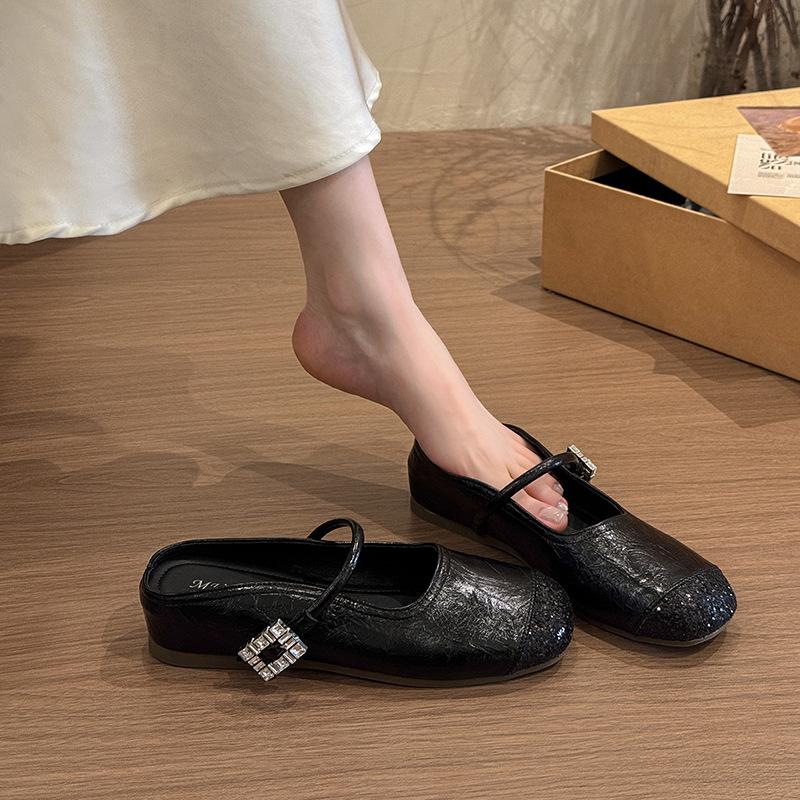With skirt French Mary Jane single shoes women's 2025 spring and autumn new one-word buckle with retro versatile soft bottom bag head drag