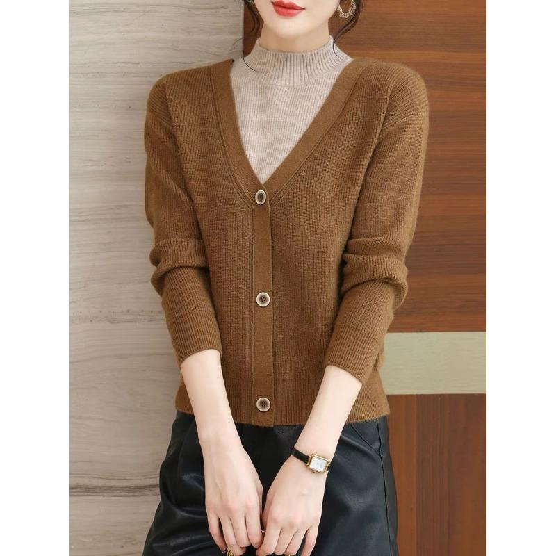 Women's New Style Loose and Fashionable Two-piece High-end Knitted Inner Base Shirt
