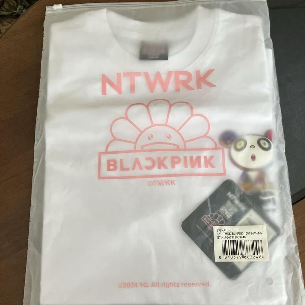 [USED] BLACKPINK x Takashi Murakami collaboration T-shirt, size M