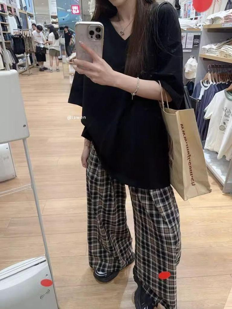 Women's Relaxed Fit Korean V-Neck Oversized T-Shirt - Short Sleeve, Mid-Length, Slimming, White, Perfect for Spring, Summer & Autumn