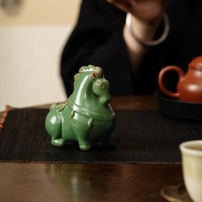 Pęknięta szkliwiona ceramiczna figurka konia do herbaty, dekoracja na biurko, prezent, chińska kultura ceremonii parzenia herbaty Zen
