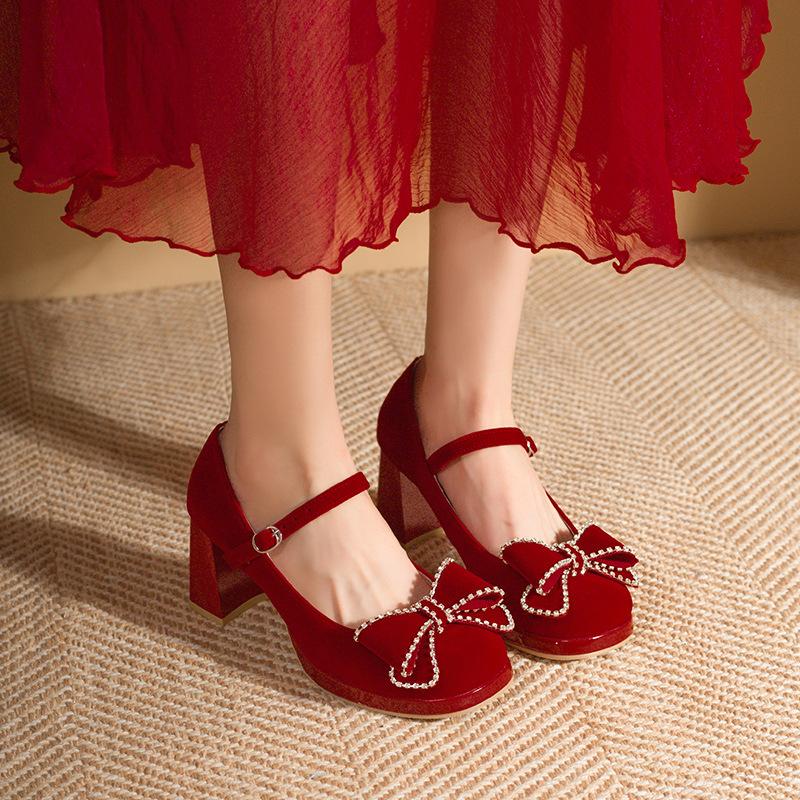 Chinese Xiuhe Wedding Shoes Women's 2025 New Wedding Dress Mary Jane Shoes Thick Heels Not Tired Feet Engagement Shoes Bride Shoes