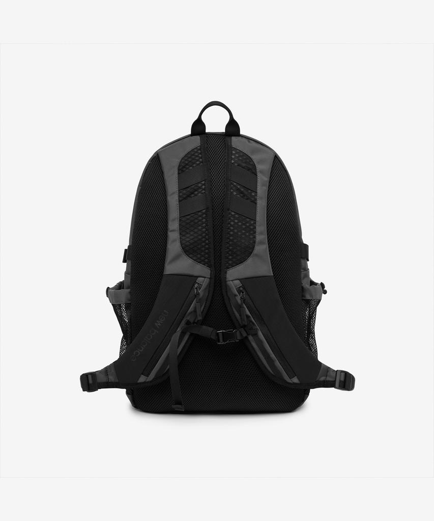 New Balance Nbgcgss106 / Trail Boost Backpack (Khaki)