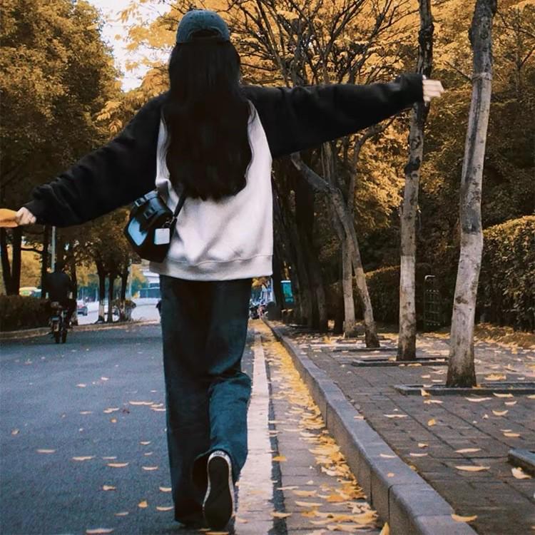 Japan-Korea Bestseller Women's Color Block Raglan Long Sleeve Sweatshirt - Lightweight, Casual Spring/Autumn Jacket