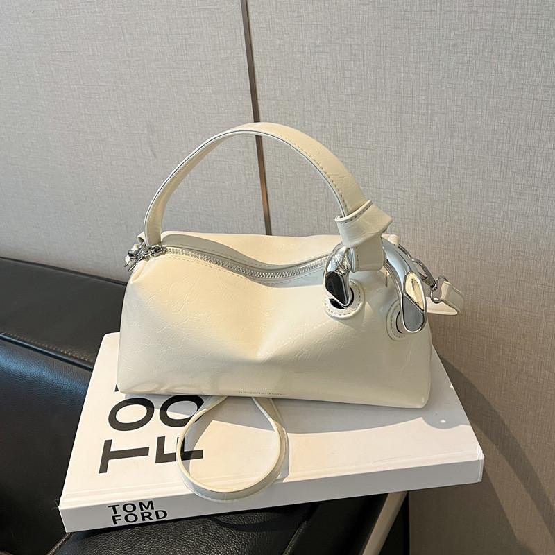 Urban Minimalist Pu Shoulder Bag With Zipper Pockets For Daily Use Female