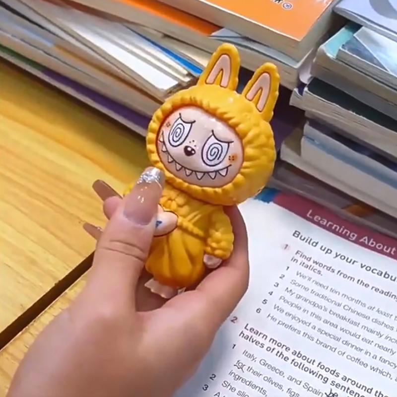 Fun Face Changing Keychain Backbag Ornament Hanging Decoration Kawai Gifts Creative Cartoon Anime Car Keyring Decor