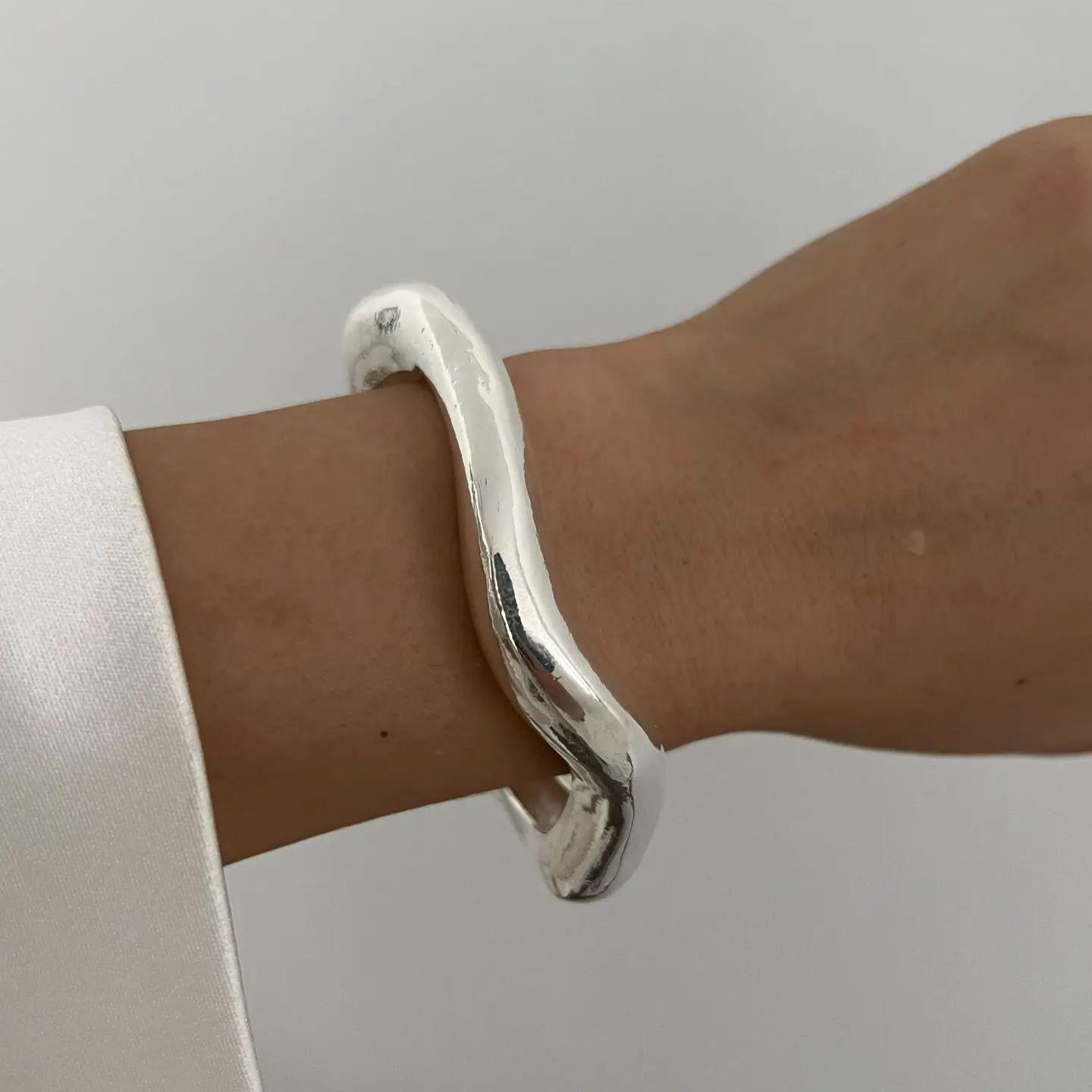 

DIEZI Vintage Wide Cuff Bangles Hip Hop Punk Gold Silver Color Geometric Metal Spring Bangles For Women Bracelets Men Jewelry