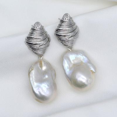 Natürliche Barockperlenohrringe Persönlichkeit Croissant Ohrstecker Übertriebener Stil Damenschmuck
