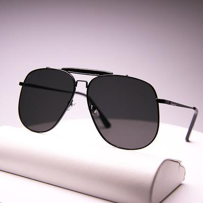 Occhiali e accessori – Occhiali da sole