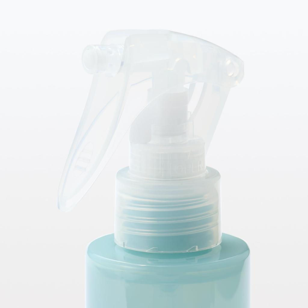 MUJI Cooling Mist for use over 150 OAP19A4S clothing, mL,