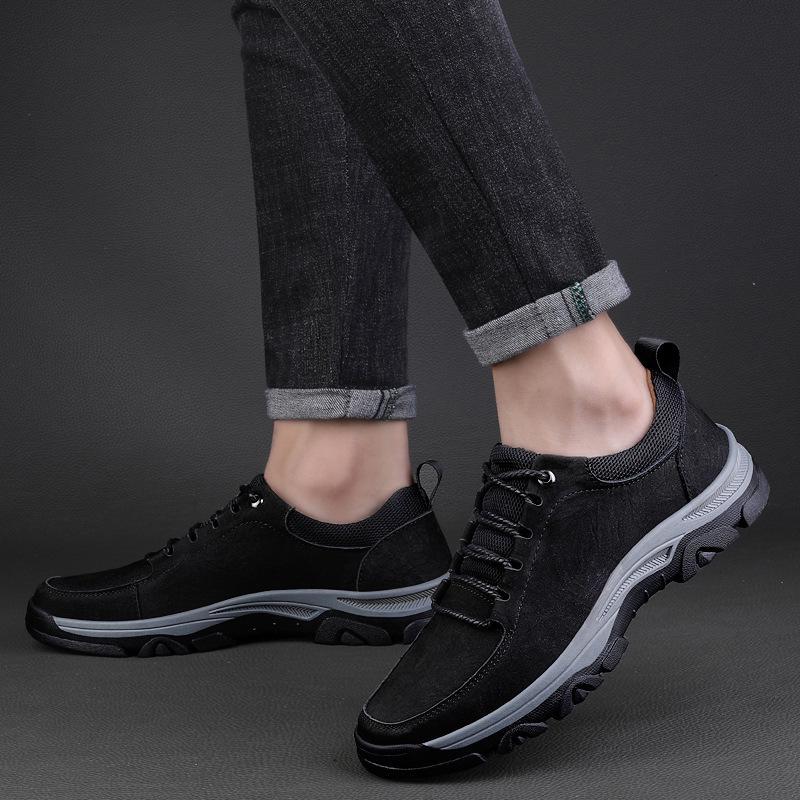 Men's Genuine Leather Low-Top Hiking & Mountaineering Shoes