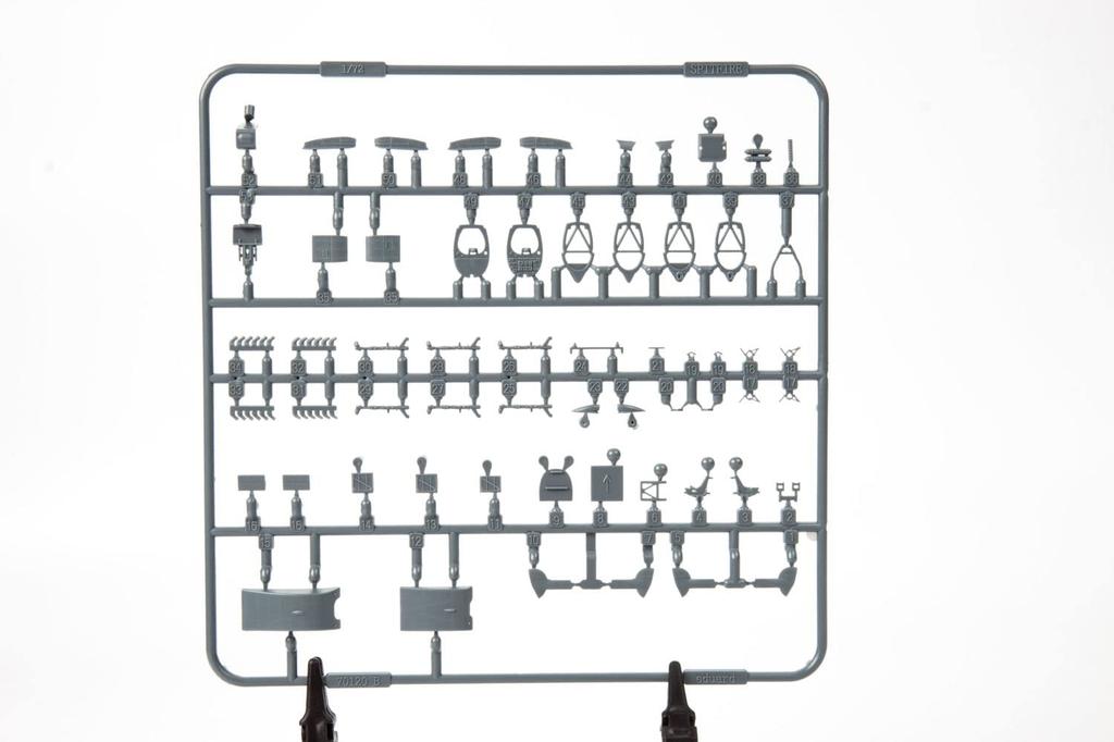 Eduard 1/72 Scale Weekend Edition Royal Air Force Spitfire Mk.9c Plastic Model, EDU7466, Pre-painted