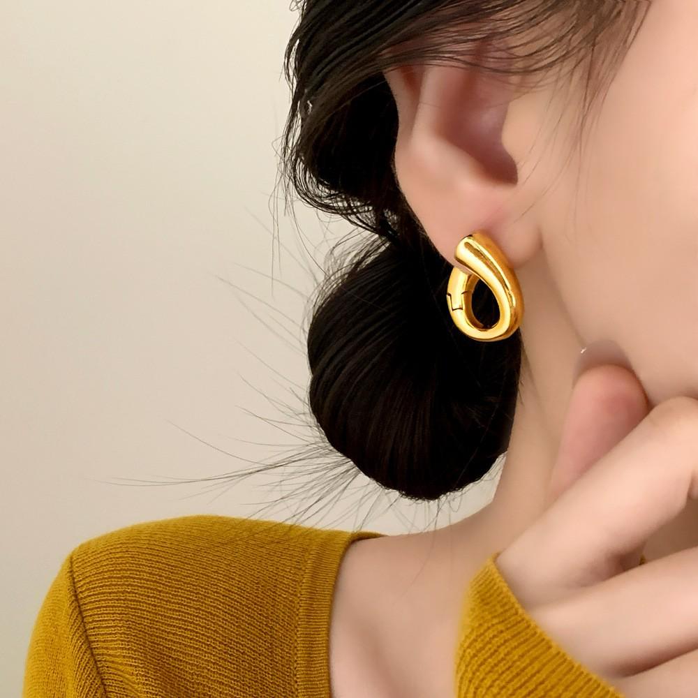 Elegant European-American Twisted Cross Earrings - Retro, Versatile High-End Design for Women
