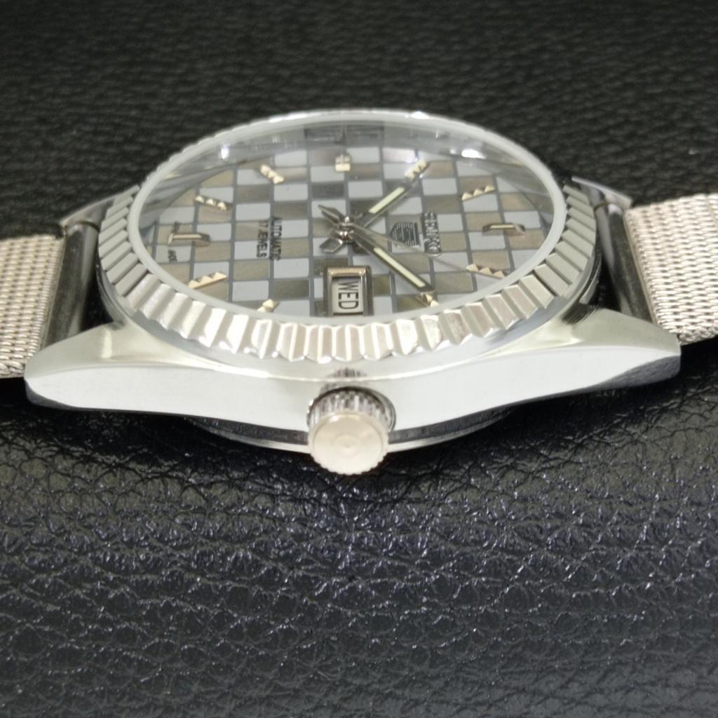 VINTAGE REFURBISHED SEIKO 5 AUTOMATIC JAPAN MENS GREY COLOR DIAL WATCH a440373-4 Sk-a440373