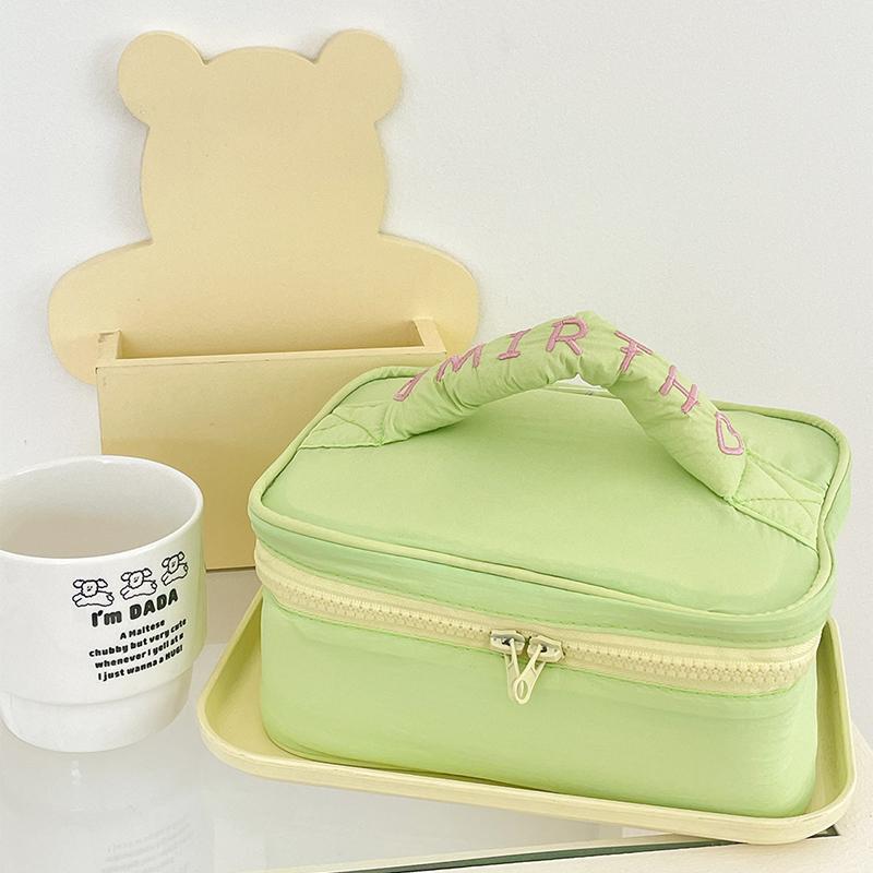 Ins Style Einfache Bonbonfarbe Kosmetiktasche Große Kapazität Handtasche Tragbar Reise Kulturbeutel Aufbewahrungstaschen Niedliche Make-up-Taschen