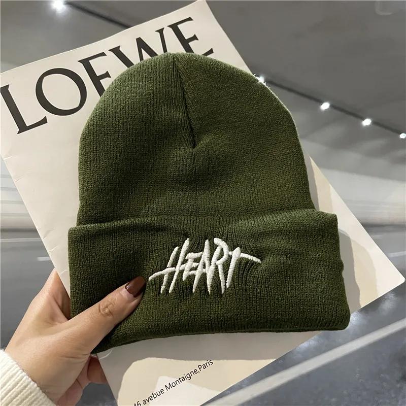 Natural NewStylish Korean Style Knitted Cap with HE Emblem - Ideal for Couples During Cold Season