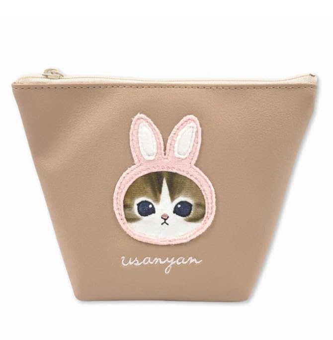

Fluffy boat-shaped pouch, rabbit design by mofusand