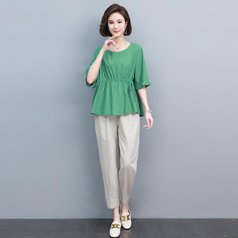 Mom's 2025 Fashion Cotton Linen Casual Two-Piece Suit: Short Sleeve Summer Style for Middle-Aged Women