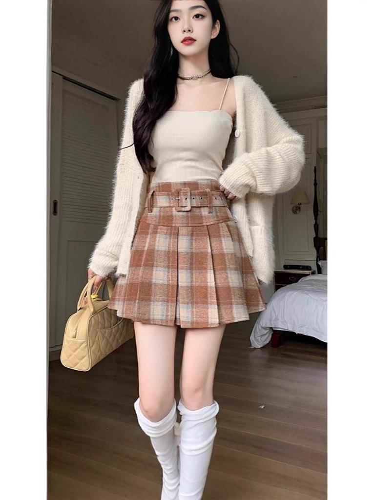 Autumn 2025 Plus Size High-Waist Plaid Pleated Skirt for Women