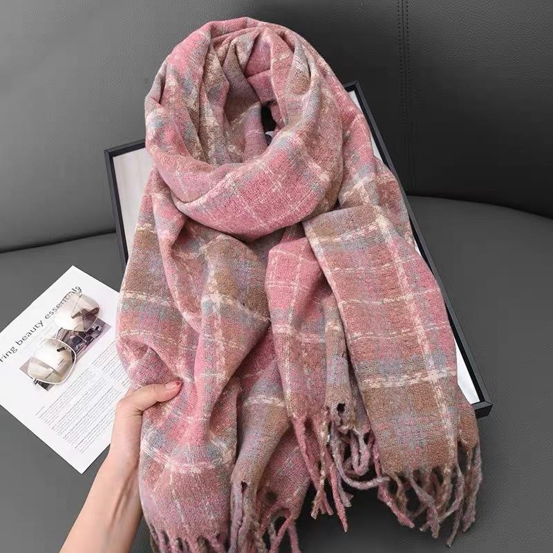 

Scarf Female Winter Warm Cashmere Shawl Checkerboard Grain Design Couple Accessory Premium Sense Windproof Scarf 180X70CM
