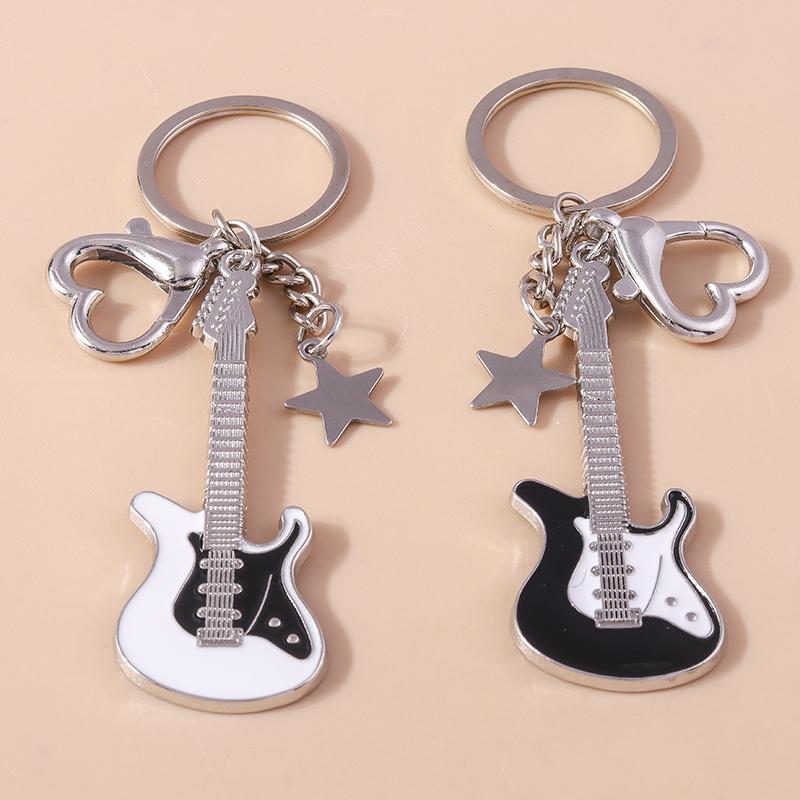 Classic Metal Electric Guitar Keychain Mini Musical Instruments Keyring Pendants for Key Holder Handbag Charm Accessories