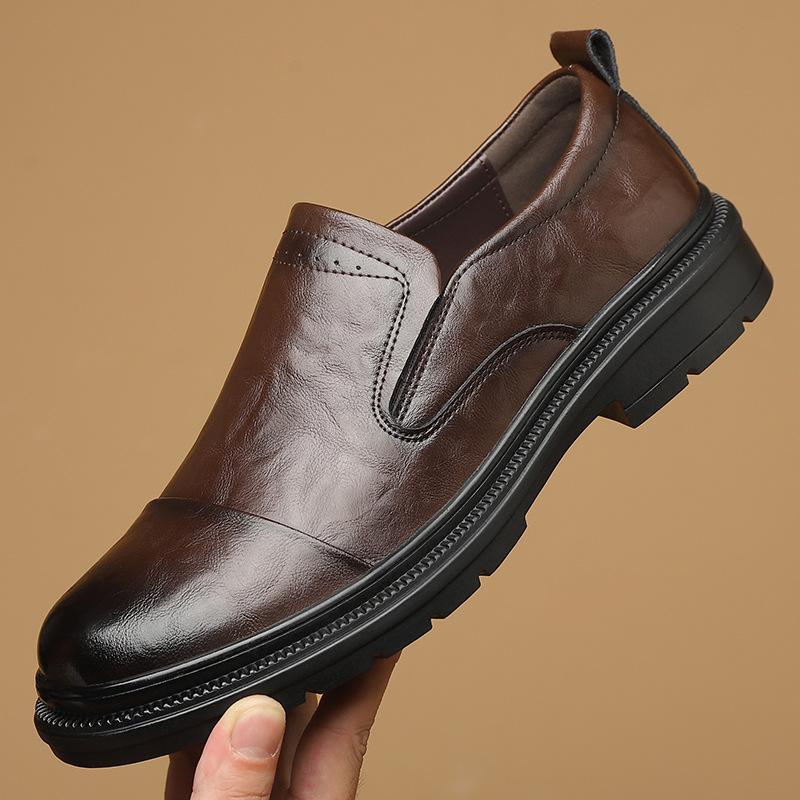 

2024 Весна и осень Новые мужские деловые повседневные кожаные туфли мужские кроссовки Hand Grab Round Head с толстой подошвой Нескользящие 3532 44 коричневый
