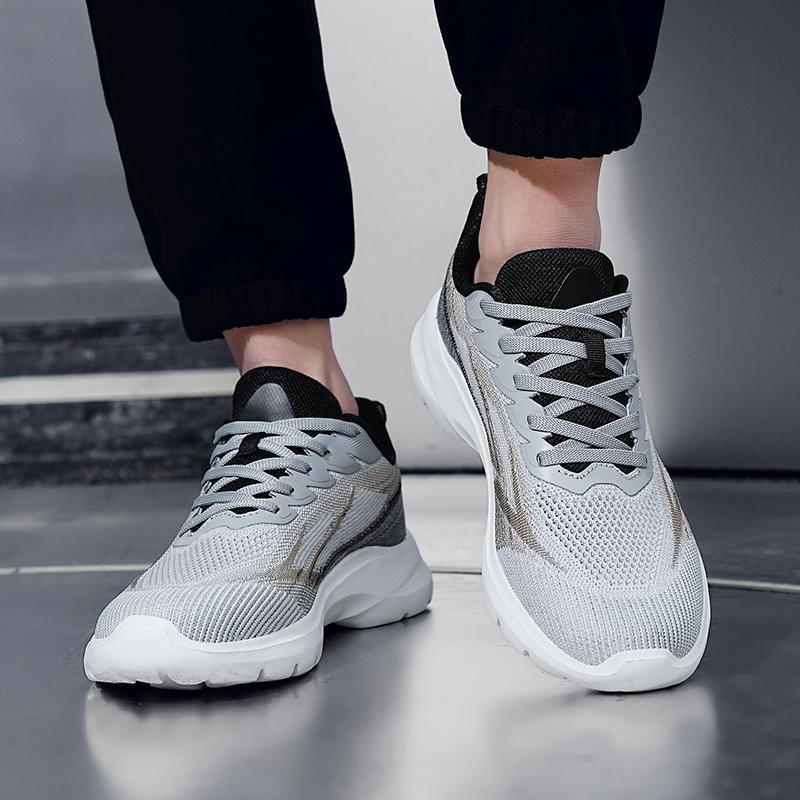 2025 Spring New Ultra-light Running Shoes Sports Men's Shoes Comfortable Non-slip Breathable Soft-soled Lightweight Casual Shoes