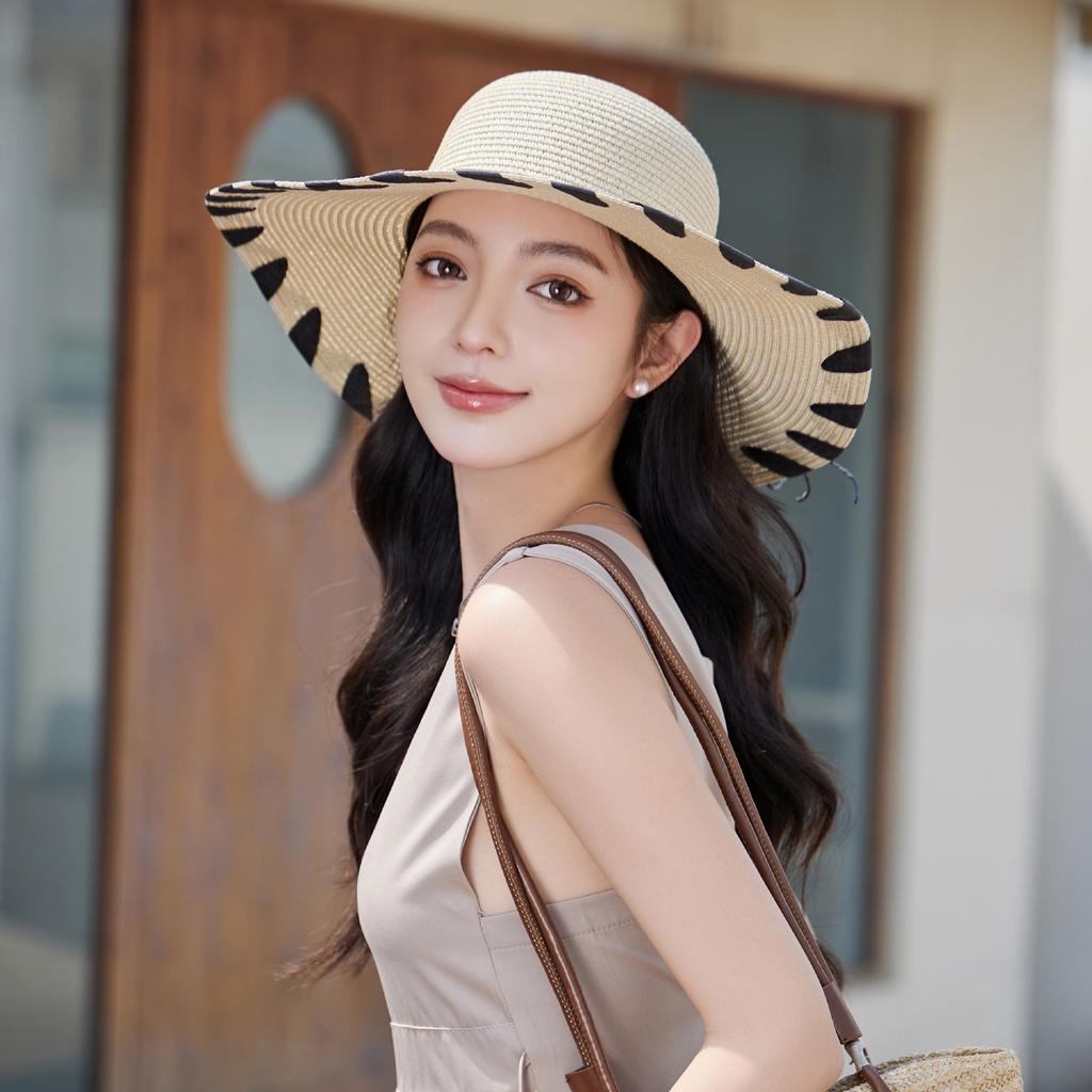 Summer French Big Brim Sun Hat Women's Fashion Ins Seaside Sun Protection Straw Hat Pastoral Pearl Face Small Sun Hat
