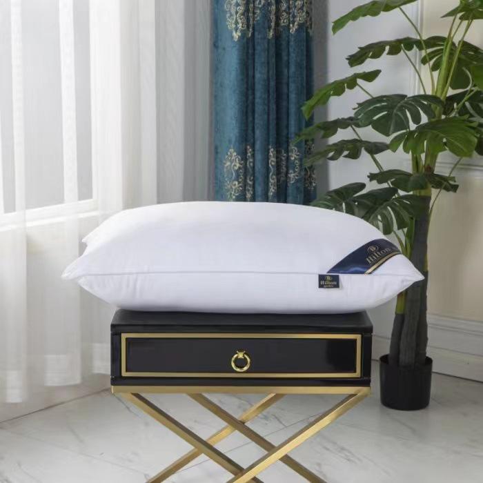 

Пятизвездочная подушка для поддержки шеи Hilton для взрослых и студентов, идеально подходит для выставок и подарков High Pillow 800g белый