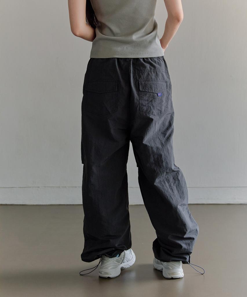 Peulleoti Label Point Nylon Parachute Pants (Charcoal)