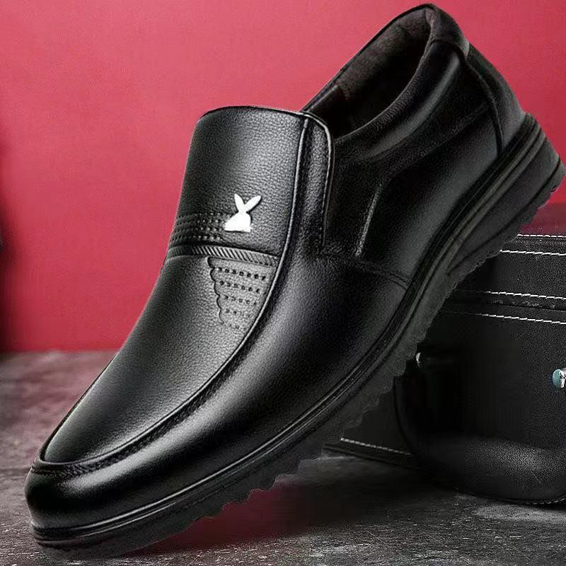2026 Men's Casual Versatile Leather Shoes: Autumn/Winter Wear-Resistant, Non-Slip Dad Shoes