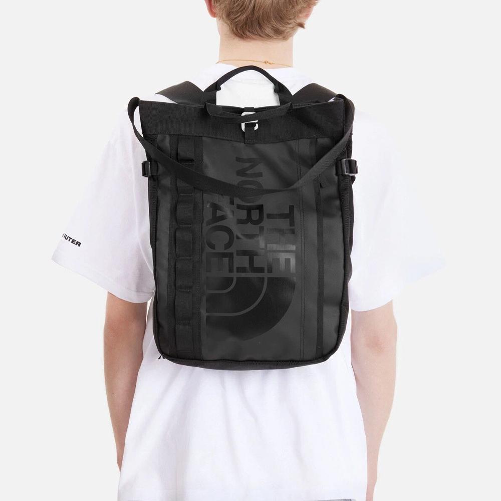 The North Face 19L Base Camp Dunkles Muster Logo Rucksack Unisex Rucksack Schwarz NF0A3KX2-KX7