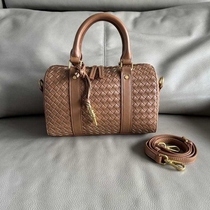 Woven Cowhide Boston Pillow Bag 2024 New Style Handmade Fashionable Commuter Shoulder Cross-body Handbag