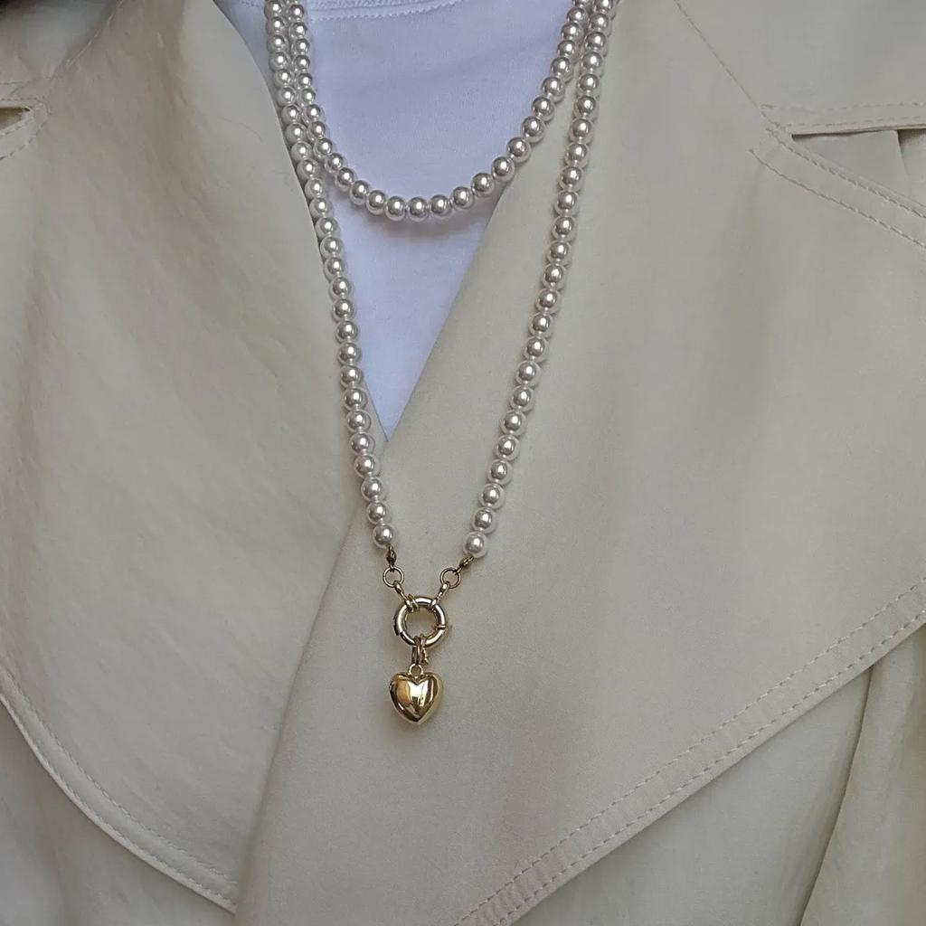 Long imitation pearl necklace wholesale European and American retro baroque style pendant female personality multi-layer love necklace