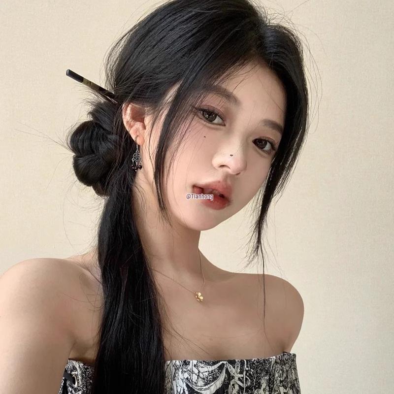 Niche Design 925 Silver Garnet Stud Earrings - Retro Chinese Ethnic Style