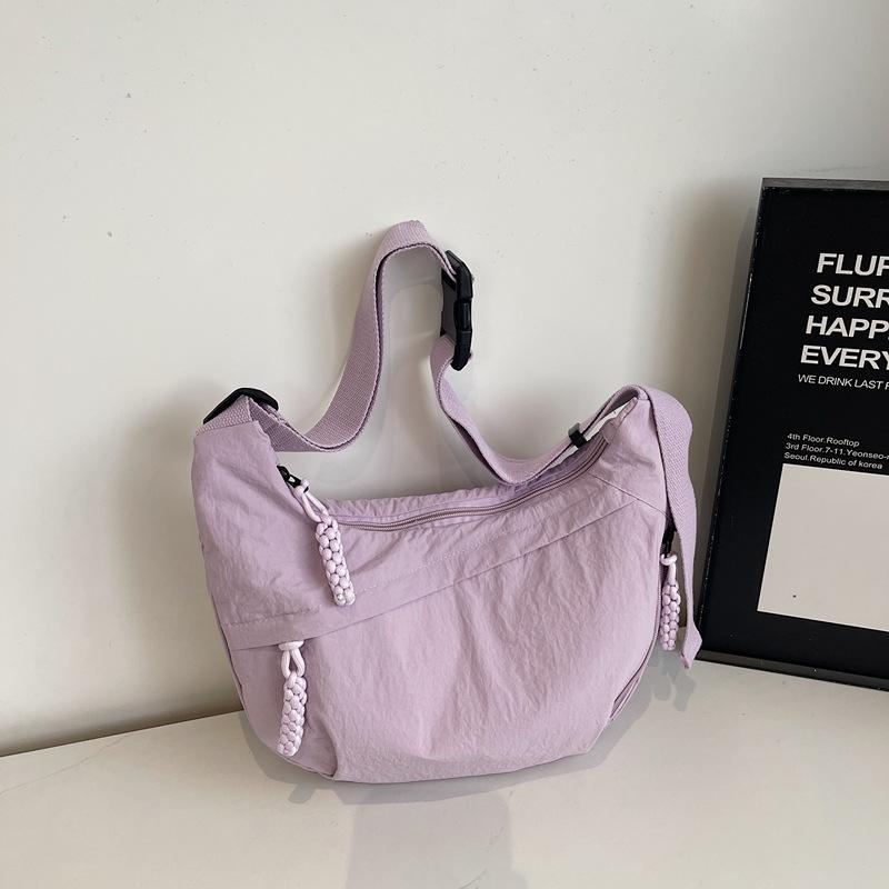 Nylon Messenger Bag Women's Simple Large Capacity 2025 Summer New Shoulder Bag Design Sense Niche Solid Color Dumpling Bag