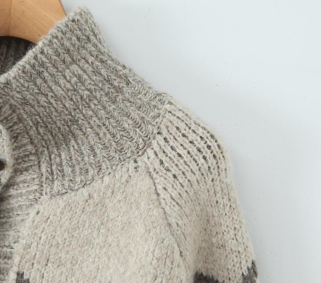 Women's Retro Color-Block Jacquard Knit Cardigan for Autumn/Winter
