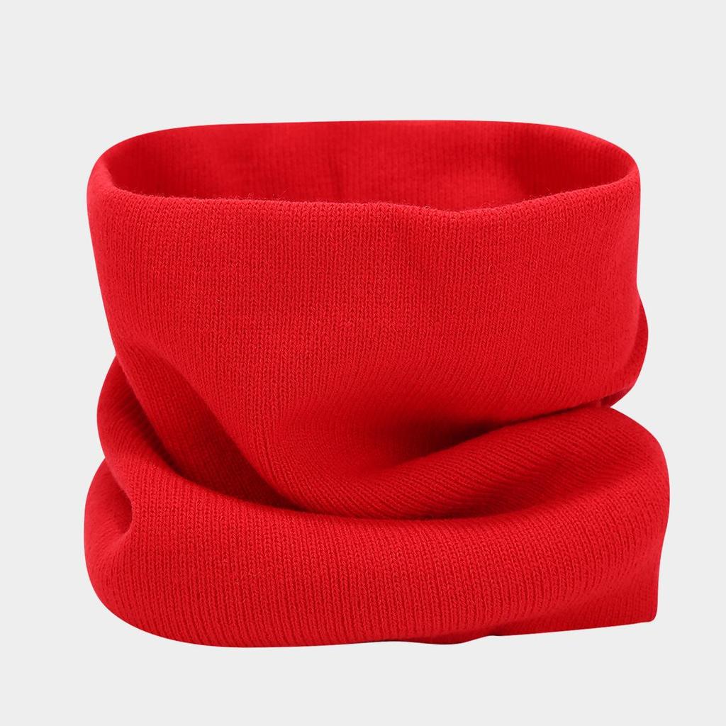 Trendy Oversized Hat, Scarf, and Gloves Set: Winter Outdoor Warmth with Face-Slimming Design