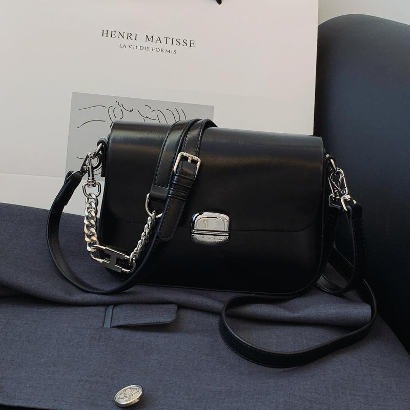 

2024 осень и зима новая повседневная модная сумка через плечо маленькая квадратная сумка простая модная сумка через плечо женская сумка чёрный