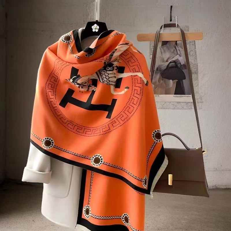 Luxury Winter Faux Cashmere Scarf for Women Fashionable Thickened Little Horse Design European And American Style Warm Shawl