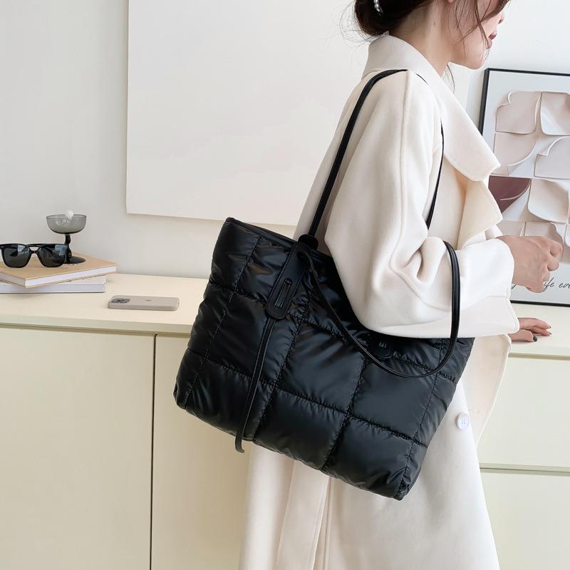 Space Cotton Bag Women's New Autumn and Winter Retro Casual Warm Down Bag Single Shoulder Handbag Large