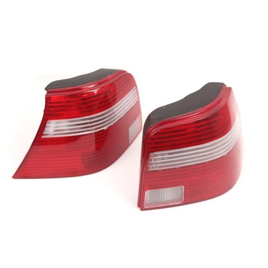 LED zadní světlo Přímá náhrada pro modely 1999-2005 LED brzdová a směrová světla Snadná instalace Bezpečnost vozu Zadní světlo