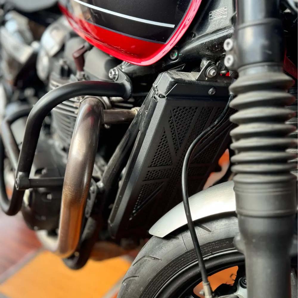 For Triumph Bonneville T100 T120 Bobber Street Scrambler Radiator Protection Motorcycle Accessories Radiator Guard Grille Cover