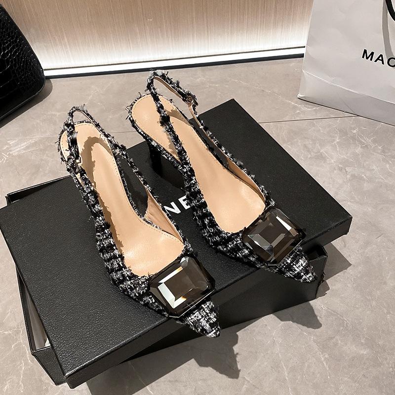 

WO Huizhou City 2025 New Xiaoxiangfeng European and American Baotou Back Empty Sheepskin Sandals Coarse Wool Gemstone Pointed Heel 40