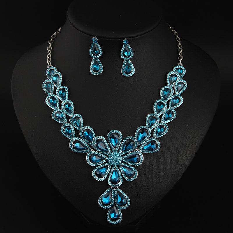 

Ювелирные изделия Роскошь Полный бриллиант Ожерелье Серьги Комплект Ключица Цепочка Женское Платье Банкетные Аксессуары озеро синий